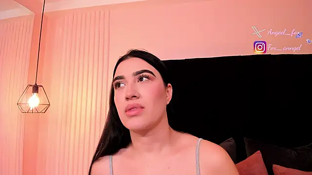 Snapshot of angeel_fox chatting on 09/12/25, 02:22 angeel fox online show from 09/12/25, 02:22