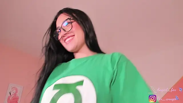 Snapshot of angeel_fox chatting on 11/09/25, 06:23 angeel fox online show from 11/09/25, 06:23