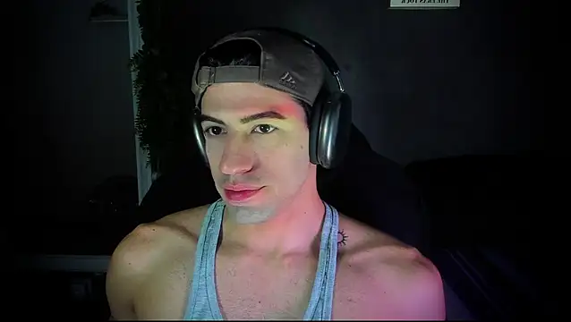 Snapshot of newjeff chatting on 10/23/25, 04:56 newjeff online show from 10/23/25, 04:56