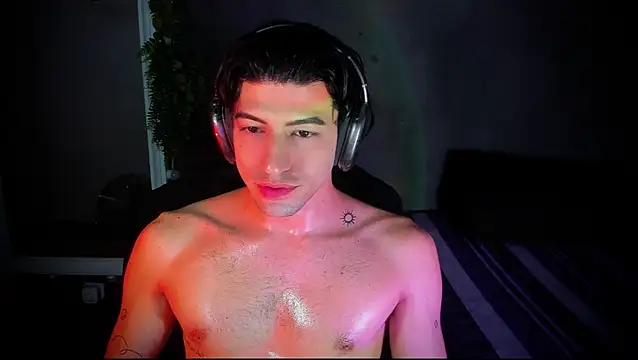 Snapshot of newjeff chatting on 10/25/25, 09:20 newjeff online show from 10/25/25, 09:20