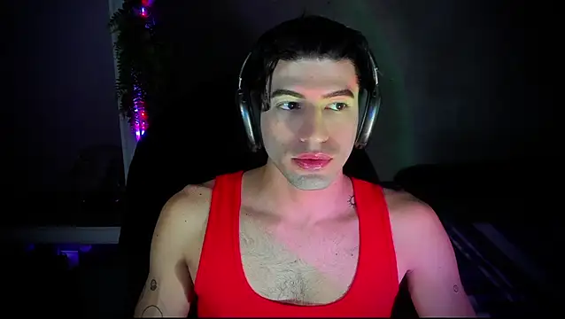 Snapshot of newjeff chatting on 10/28/25, 10:45 newjeff online show from 10/28/25, 10:45