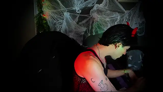 Snapshot of newjeff chatting on 10/31/25, 09:27 newjeff online show from 10/31/25, 09:27