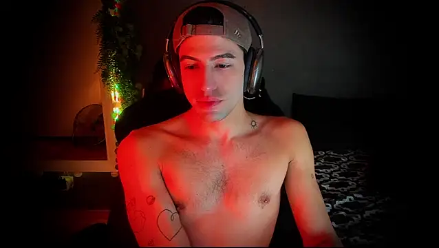 Snapshot of newjeff chatting on 11/24/25, 09:25 newjeff online show from 11/24/25, 09:25