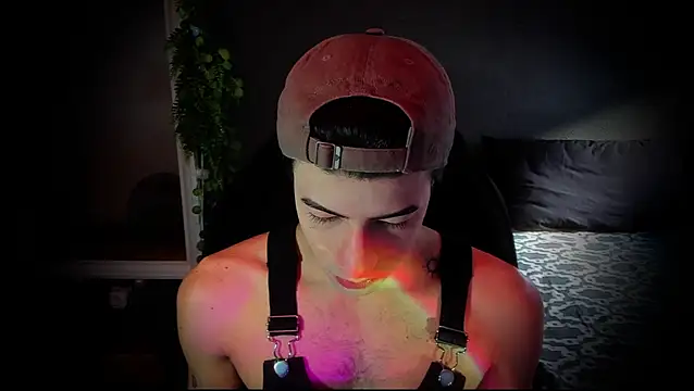 Snapshot of newjeff chatting on 12/01/25, 01:38 newjeff online show from 12/01/25, 01:38