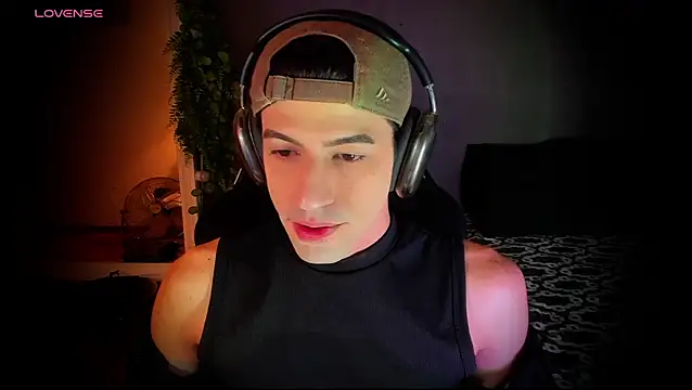 Snapshot of newjeff chatting on 12/03/25, 05:22 newjeff online show from 12/03/25, 05:22