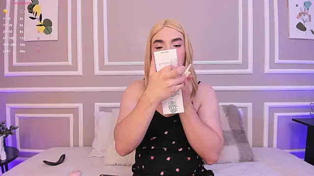 Snapshot of meloddysky chatting on 12/10/24, 03:22 meloddysky online show from 12/10/24, 03:22