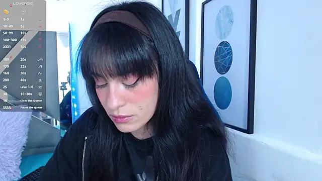 Snapshot of ZaraDames_ chatting on 02/06/25, 05:25 ZaraDames online show from 02/06/25, 05:25