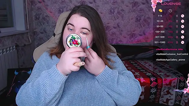 Estelle Hicks online show from 11/13/25, 06:07