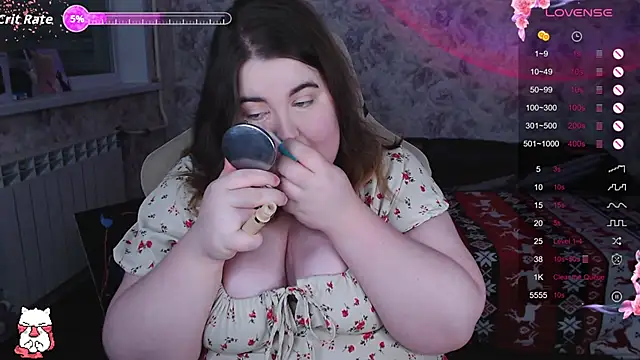 Estelle Hicks online show from 12/03/25, 06:28