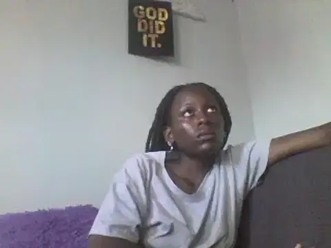 Snapshot of chilliedoug chatting on 12/15/24, 01:54 chilliedoug online show from 12/15/24, 01:54