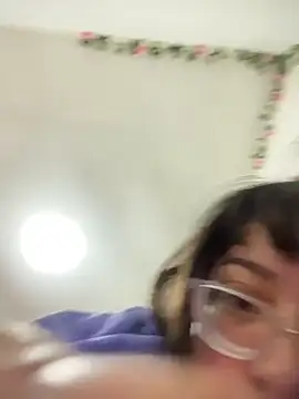 Snapshot of indiegirl666 chatting on 10/21/25, 05:19 indiegirl666 online show from 10/21/25, 05:19