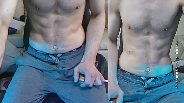 Snapshot of slendt94 chatting on 01/31/25, 04:27 slendt94 online show from 01/31/25, 04:27