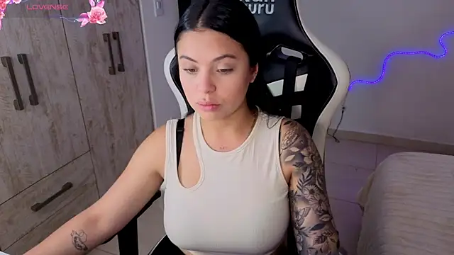 Victoryyy  online show from 02/11/26, 08:47