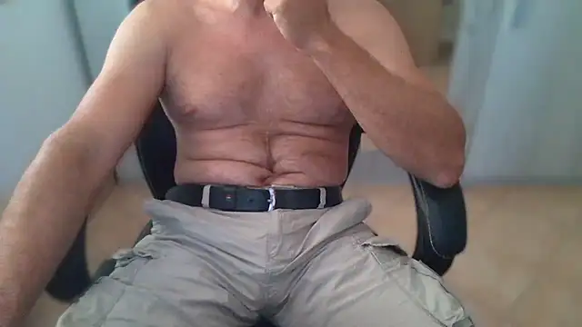 Snapshot of cocco1980xxxx chatting on 07/03/26, 08:21 cocco1980xxxx online show from 07/03/26, 08:21