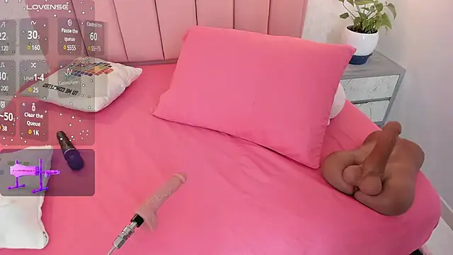 SUNNYCYRUS online show from 02/13/25, 10:54