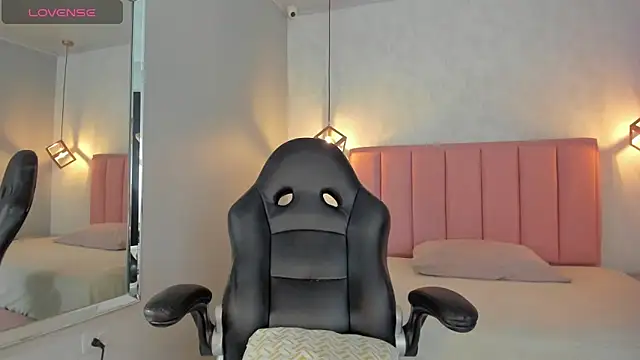 SUNNYCYRUS online show from 02/28/26, 12:28