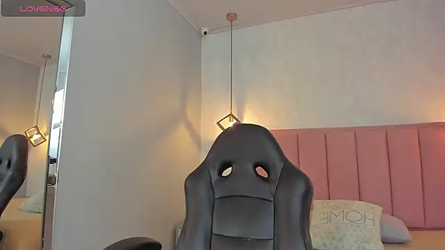 SUNNYCYRUS online show from 03/27/26, 12:49