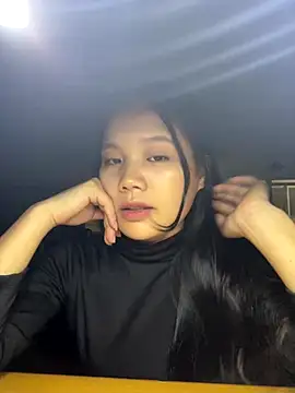 Snapshot of Be-MyMy chatting on 12/05/25, 04:58 Be-MyMy online show from 12/05/25, 04:58