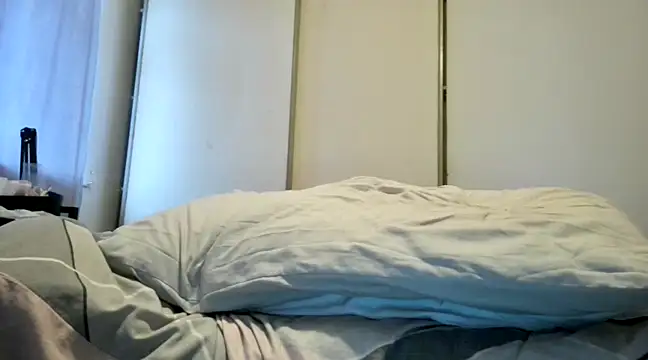 Snapshot of Bustycurves chatting on 12/17/24, 01:49 Bustycurves online show from 12/17/24, 01:49