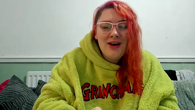 Snapshot of Bustycurves chatting on 12/23/24, 09:08 Bustycurves online show from 12/23/24, 09:08