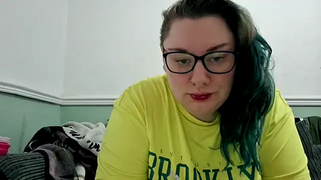 Snapshot of Bustycurves chatting on 03/19/25, 12:34 Bustycurves online show from 03/19/25, 12:34