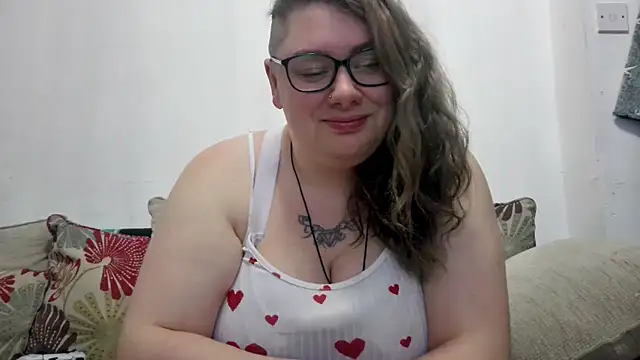 Bustycurves online show from 01/11/26, 12:37