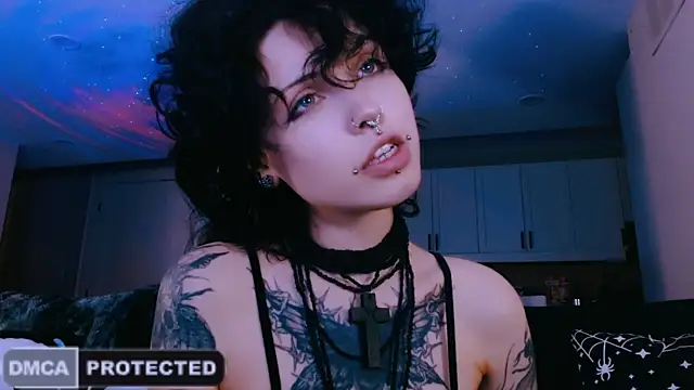 Snapshot of NaughtyLittleFox chatting on 05/13/26, 04:43 NaughtyLittleFox online show from 05/13/26, 04:43