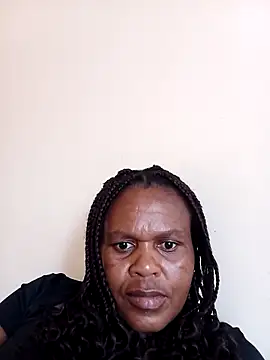 Snapshot of Suzy_7 chatting on 11/11/25, 10:15 Suzy 7 online show from 11/11/25, 10:15