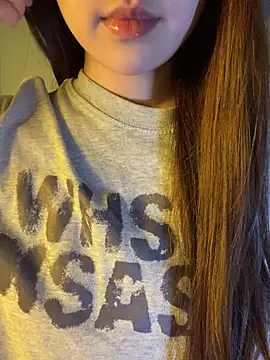 minmin2kk5 online show from 03/24/26, 05:45