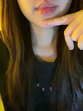 minmin2kk5 online show from 04/17/26, 01:52