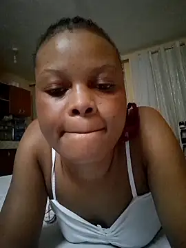 Freya 004 online show from 11/30/25, 11:36