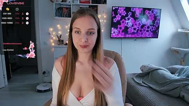 Snapshot of violet_blue_eyes chatting on 02/04/26, 11:27 violet blue eyes online show from 02/04/26, 11:27