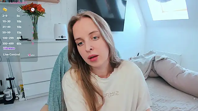 violet blue eyes online show from 04/08/26, 01:33