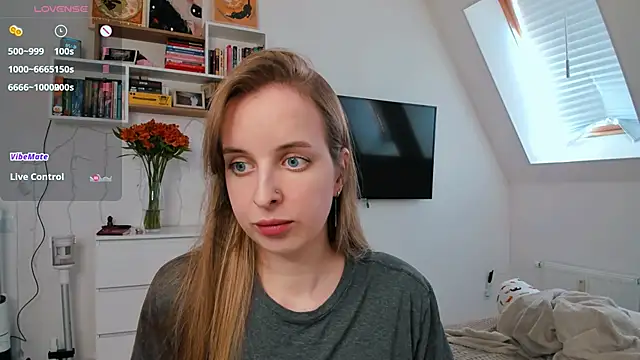 violet blue eyes online show from 04/09/26, 01:27