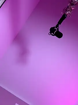 Livewithlucy online show from 12/22/25, 02:14