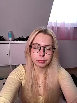 Livewithlucy online show from 01/08/26, 11:01