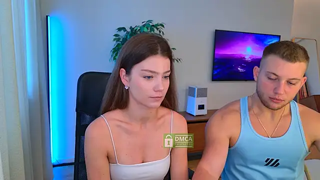 Snapshot of Jony_and_Jessica chatting on 06/20/26, 05:43 Jony and Jessica online show from 06/20/26, 05:43