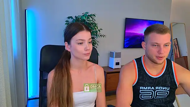 Snapshot of Jony_and_Jessica chatting on 06/23/26, 04:32 Jony and Jessica online show from 06/23/26, 04:32