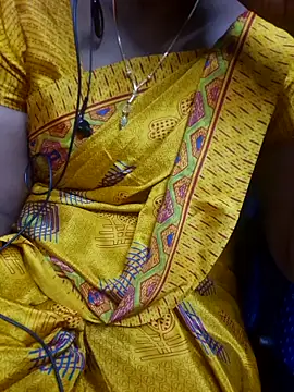 Janavi-janu online show from 10/28/25, 07:23