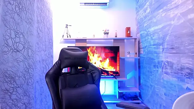 Snapshot of saracaball_ chatting on 02/07/26, 04:38 saracaball online show from 02/07/26, 04:38