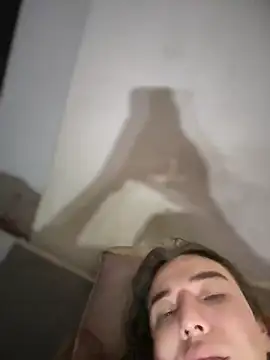 Snapshot of saracaball_ chatting on 02/14/26, 12:18 saracaball online show from 02/14/26, 12:18