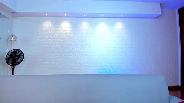 violet scott online show from 11/26/25, 10:49