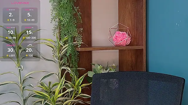 Snapshot of Nahomi_King chatting on 01/07/26, 01:13 Nahomi King online show from 01/07/26, 01:13