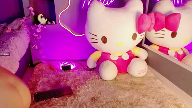 miia  baker online show from 03/23/26, 12:09