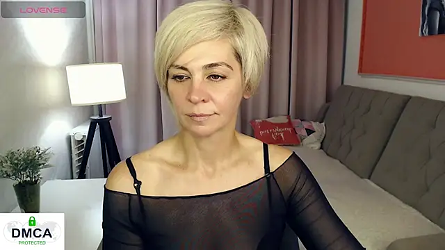 Blonde lola444 online show from 07/16/26, 04:35