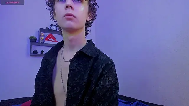 Vampirella GS online show from 12/25/24, 11:54