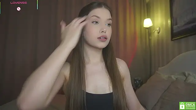  Eva Lee online show from 10/27/25, 01:48