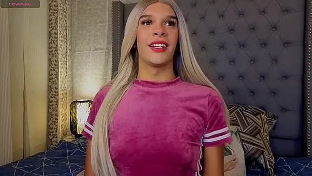 Shantal Joness online show from 11/05/25, 10:43