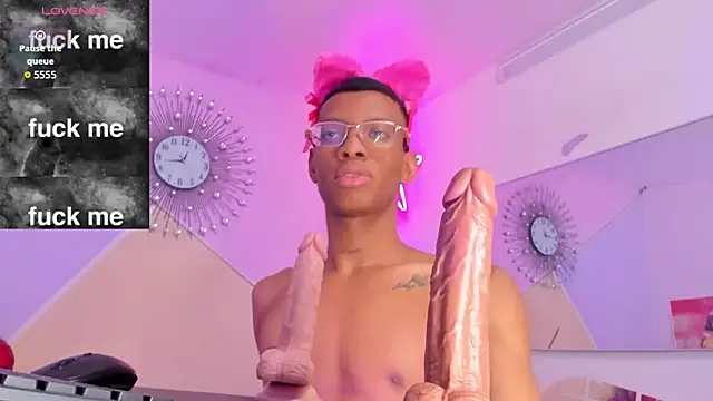 Tiffany Valentine15 online show from 11/28/25, 12:52