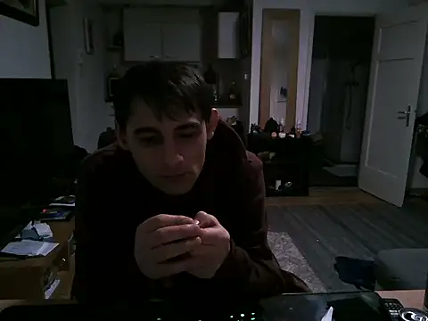 Snapshot of mihaimichael chatting on 02/20/25, 01:46 mihaimichael online show from 02/20/25, 01:46
